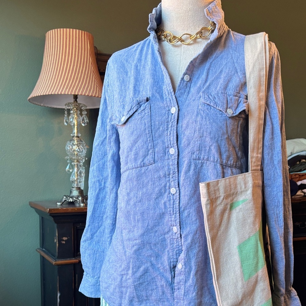 BeachLunchLounge blue button down
